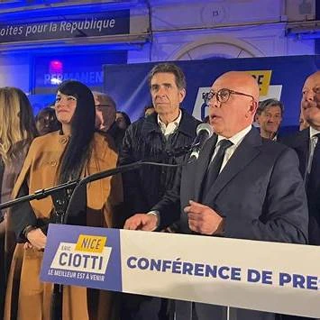 Campagnes Ciotti et Estrosi à Nice avant le basculement municipal.